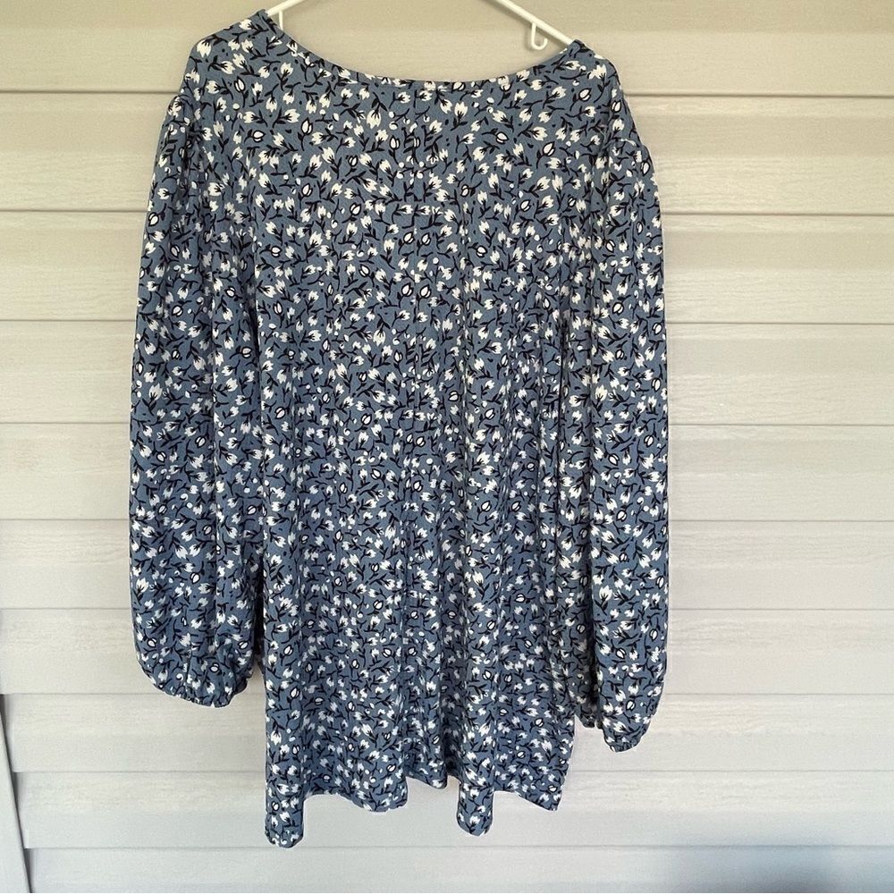 Ellos 22/24 1X Blue Floral Blouse Like New - Picture 2 of 7